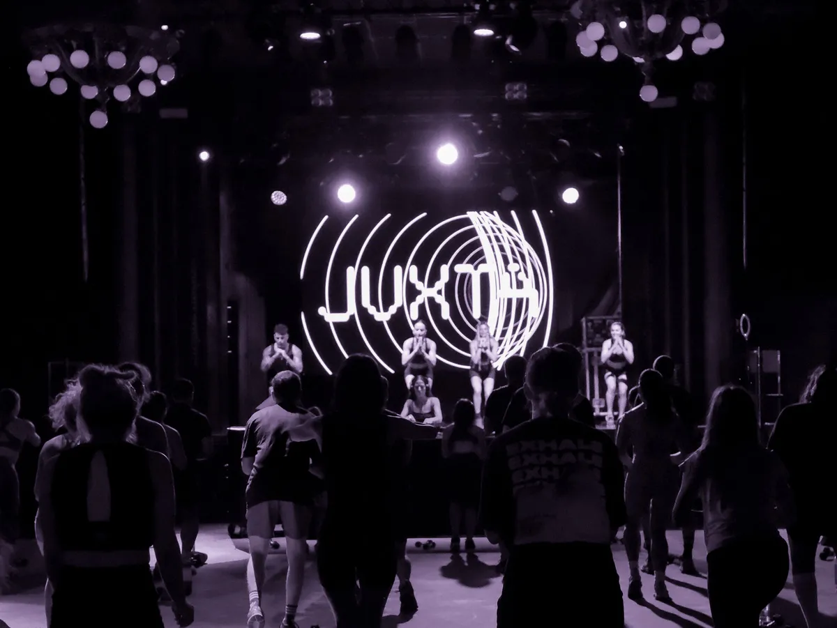 JUXTA en Sala Apolo: DJ set de ValaV, 1 hora de workout & afterparty event poster
